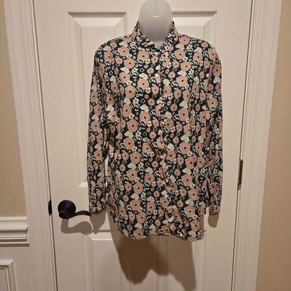 Trovata Birds of Paradis Groundcover Floral Button Down Floral Helena Blouse - Picture 10 of 13